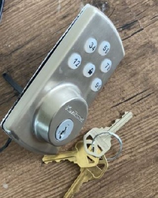 Locksmith service Hyde Park OH