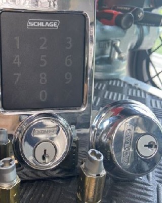 Locksmith service Loveland OH