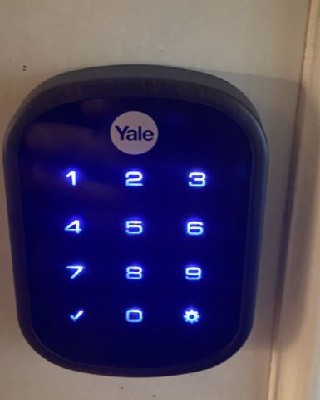 Locksmith service Mariemont OH