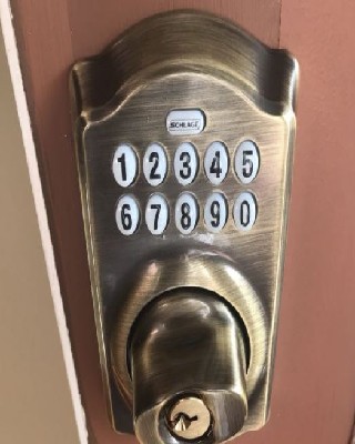 Locksmith service Montgomery OH