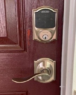 Locksmith service Newtown OH