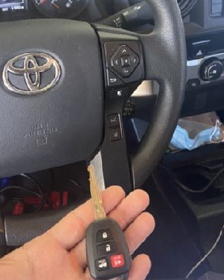 Locksmith service Newtown OH